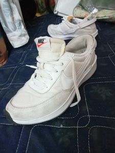 Nike Women&#39;s Sneakers