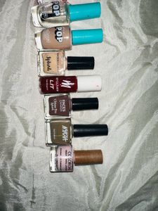 PICK YOUR NAIL POLISH