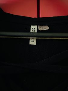 H&amp;M Black Sweatshirt