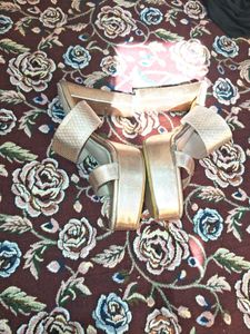Elle Womens Rose Gold Heels