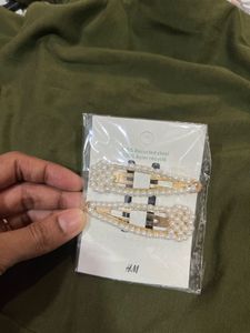 H&amp;M Pearl Hair Clips - New