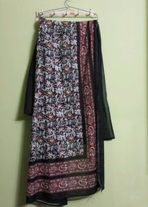 New/Unused A Line Kurti With Dupatta Pant