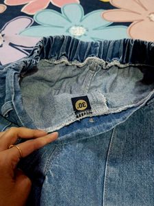 FADED DENIM JEANS