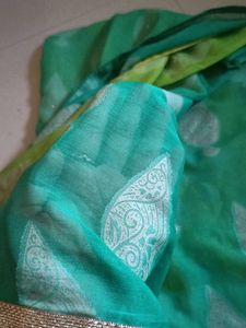 Very Beautiful Combination Of Colour Saree