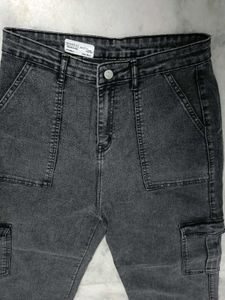 Women&#39;s Cargo Jeans Grey