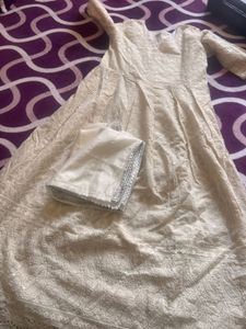 Elegant White Embroidered Kurta