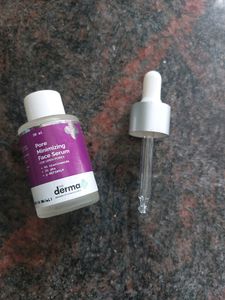 The Derma Co Pore Minimizing face Serum.