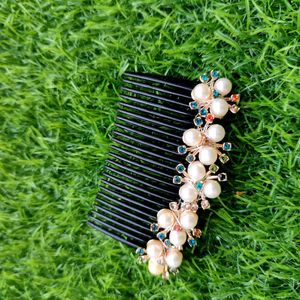 Pearl Hair Comb Clip