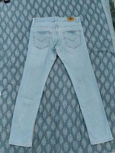Light Wash Denim Jeans