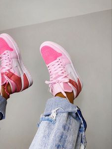 Girls Shoe 🥿