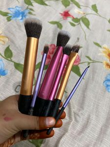 Real Techniques Makeup Brush Set Of 6