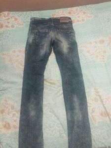 Men&#39;s Distressed Denim Jeans