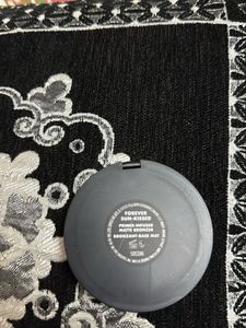 e.l.f. Compact.. absolutely unused