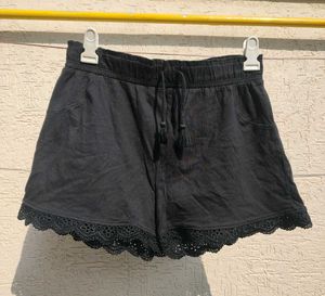 Ladies/Girls Shorts 🩳