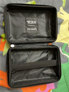 TUMI Pouch