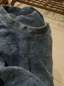 Acid Wash Cropped Sweatshirt