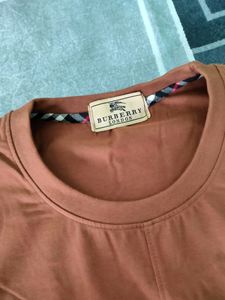 Burberry Unisex T-shirt 🤎