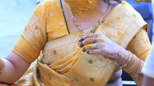 Heavy Mustard Saree 🦋
