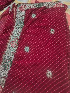 Elegant marun Embroidered Saree