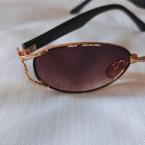 Stylish Gold Rim Sunglasses