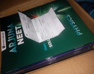 Arjuna NEET Physics Module for class 11