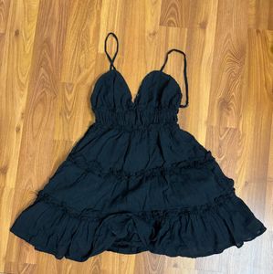 Black Flowy Mini Dress Size M