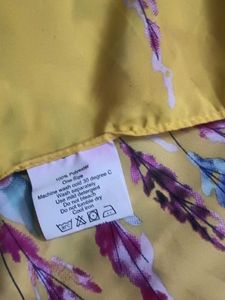 Women Yellow &amp; Pink Floral Printed Scarf