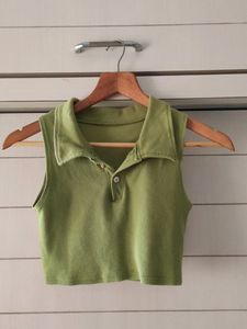URBANIC XS GREEN TSHIRT CROPPED TOP