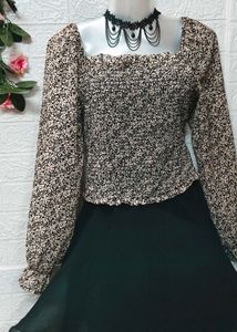 SizeM/L🎁Buy 2 Get 1 Free 🎁Floral Long Sleeve Top