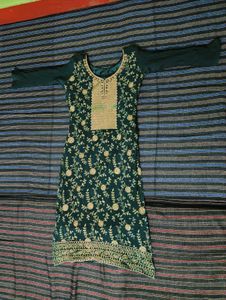 Green Embroidered Kurta
