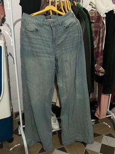 Wide Leg Baggy Jeans