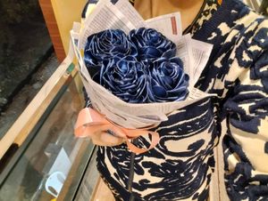 Elegant Blue Ribbon Rose Bouquet
