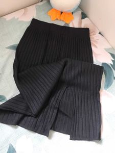 Black Ribbed Knit Midi Skirt