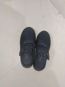 Kg Students Shoes