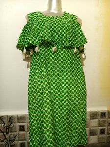 🎄Buy 1, Get 1 Free🎁M/ L Green Printed Dress