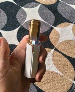 Flawless Facial Hair Remover