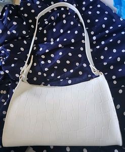 Beautiful Hand Bag For Girls