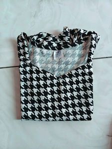 Houndstooth Puff Sleeve Top