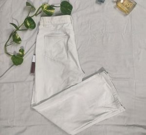 urbanic apricot wide leg jeans.