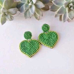 Heart Beaded Earrings💚