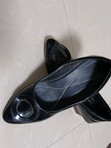 Black Ballerina Flats