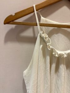 Beautiful Top With Nice Ruffles On Neck