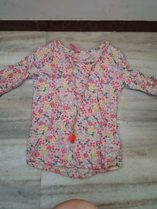 Girls Semi Indo Western Kurti on Leggings And Jean