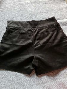 Chic Black Skort