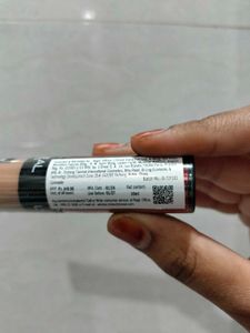 Loreal Paris Full Wear Concealer :-317 Almond.