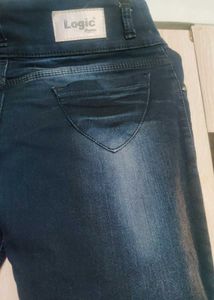 Dark Wash Distressed Skinny Jeans
