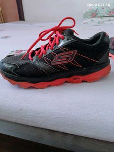 Sketchers Shoes