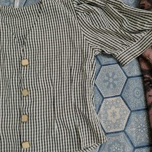 Checked Top