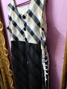 Stylish Checkered Kurti