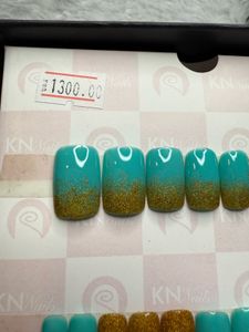 (Sale)Golden Glittery Press On Nails Square-medium